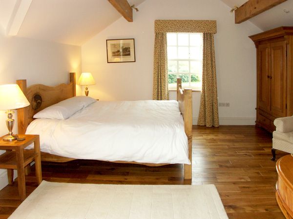 Master Bedroom Cae Caled | Romantic Self Catering | North Wales
